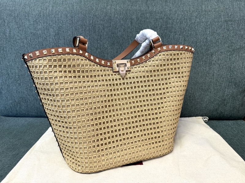 Va1e*ntin0 shopping bag